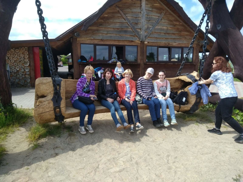 IMG-42c3e37d27101b23782bb8a145bb5d65-V