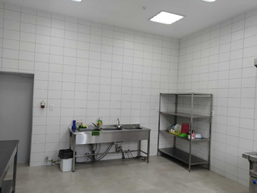 IMG-f9e7ab574e2b6d3eb96660ceb1257029-V